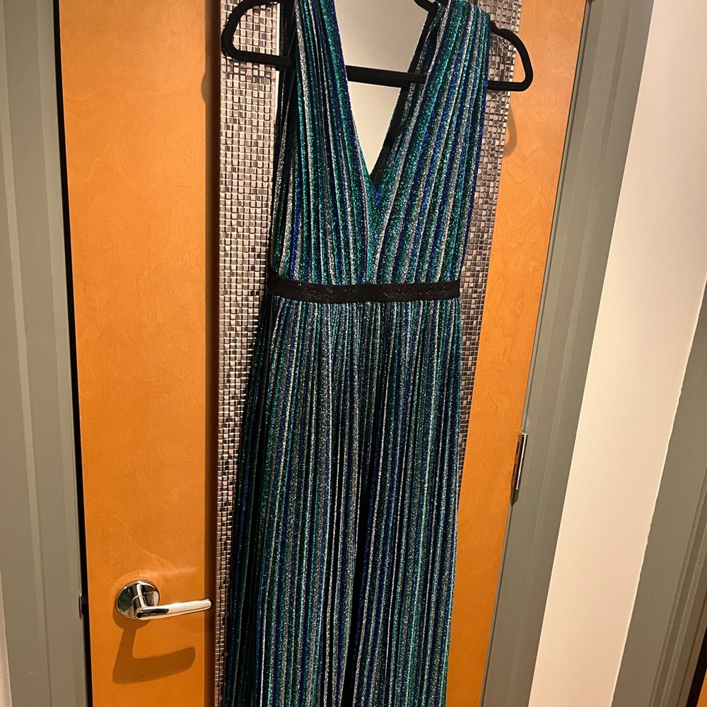 BCBG MAXAZRIA BLUE STRIPPED GOWN